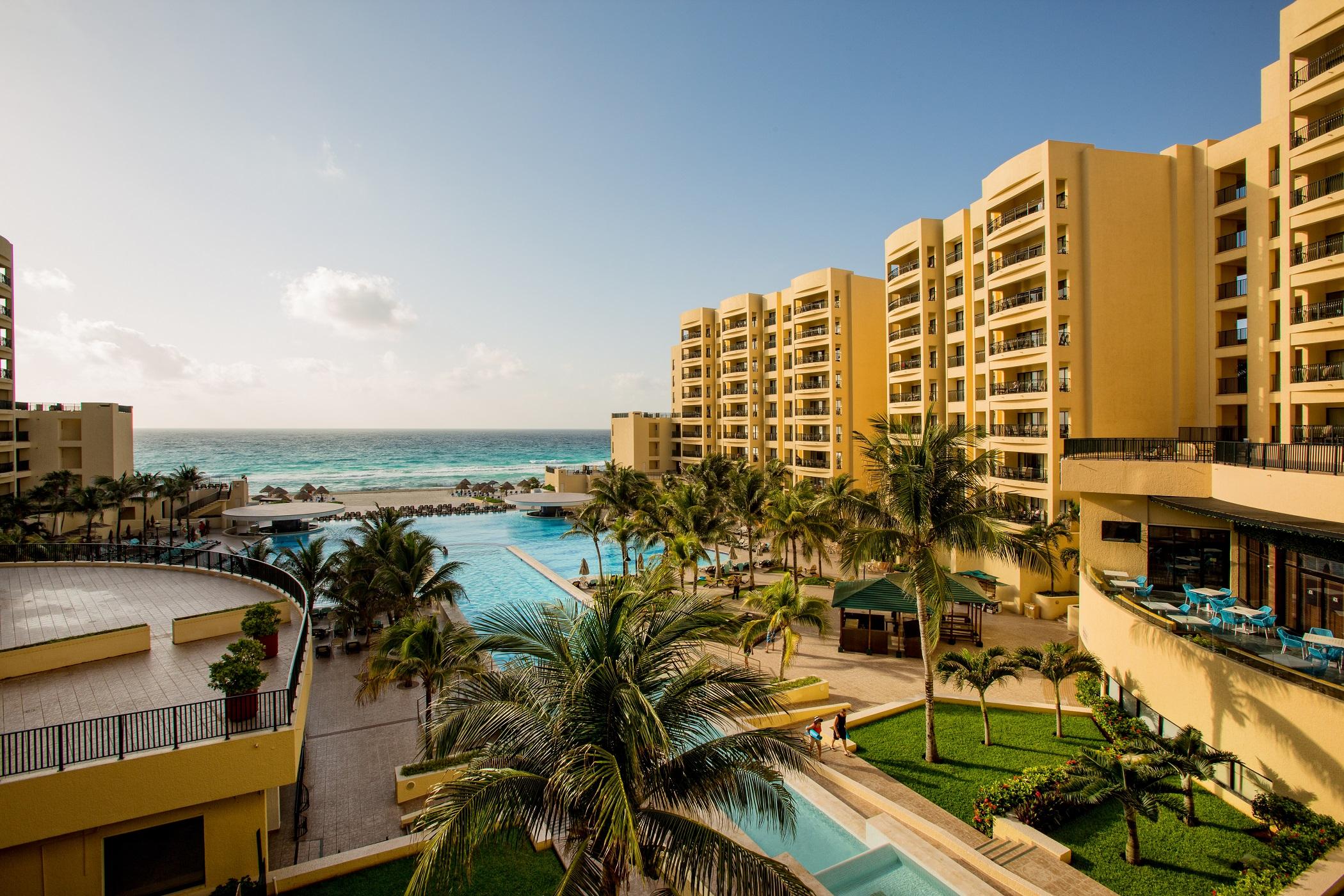 The Royal Sands Resort & Spa Cancun Bagian luar foto