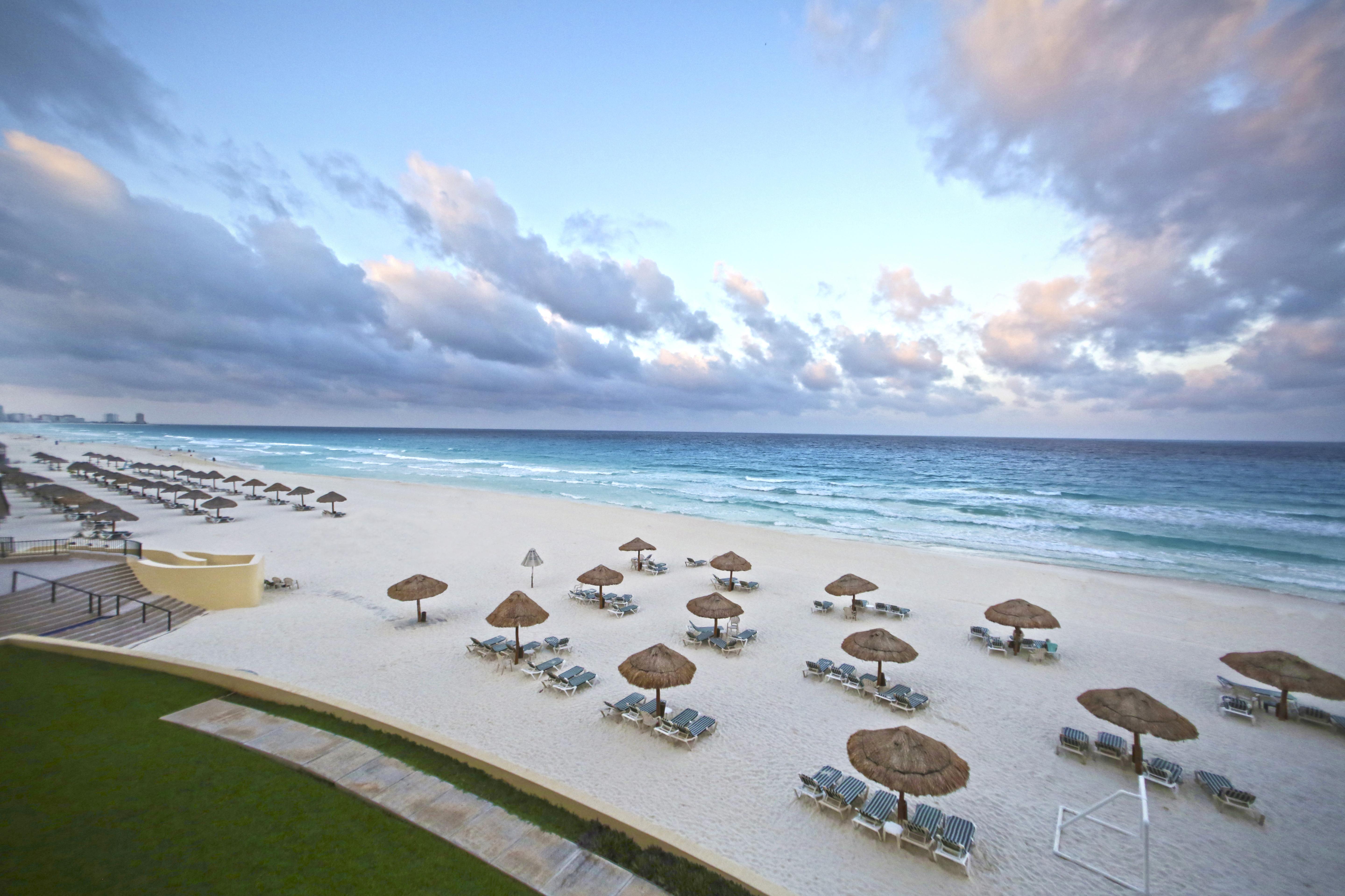 The Royal Sands Resort & Spa Cancun Bagian luar foto