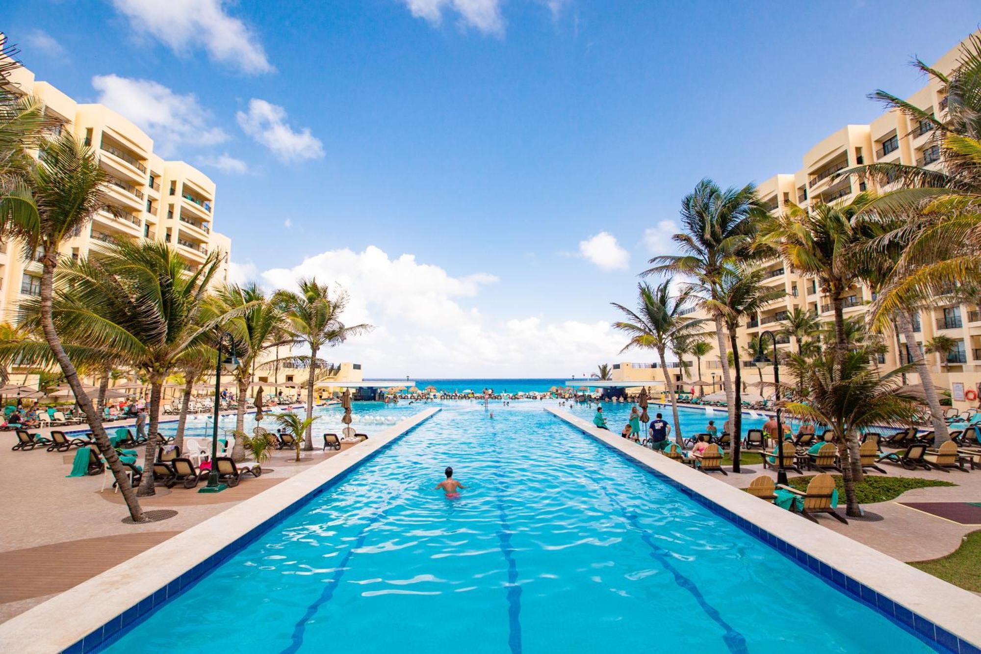 The Royal Sands Resort & Spa Cancun Bagian luar foto